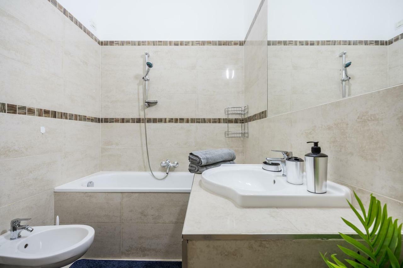 بودابست Bpr King Prime Home With A/C المظهر الخارجي الصورة